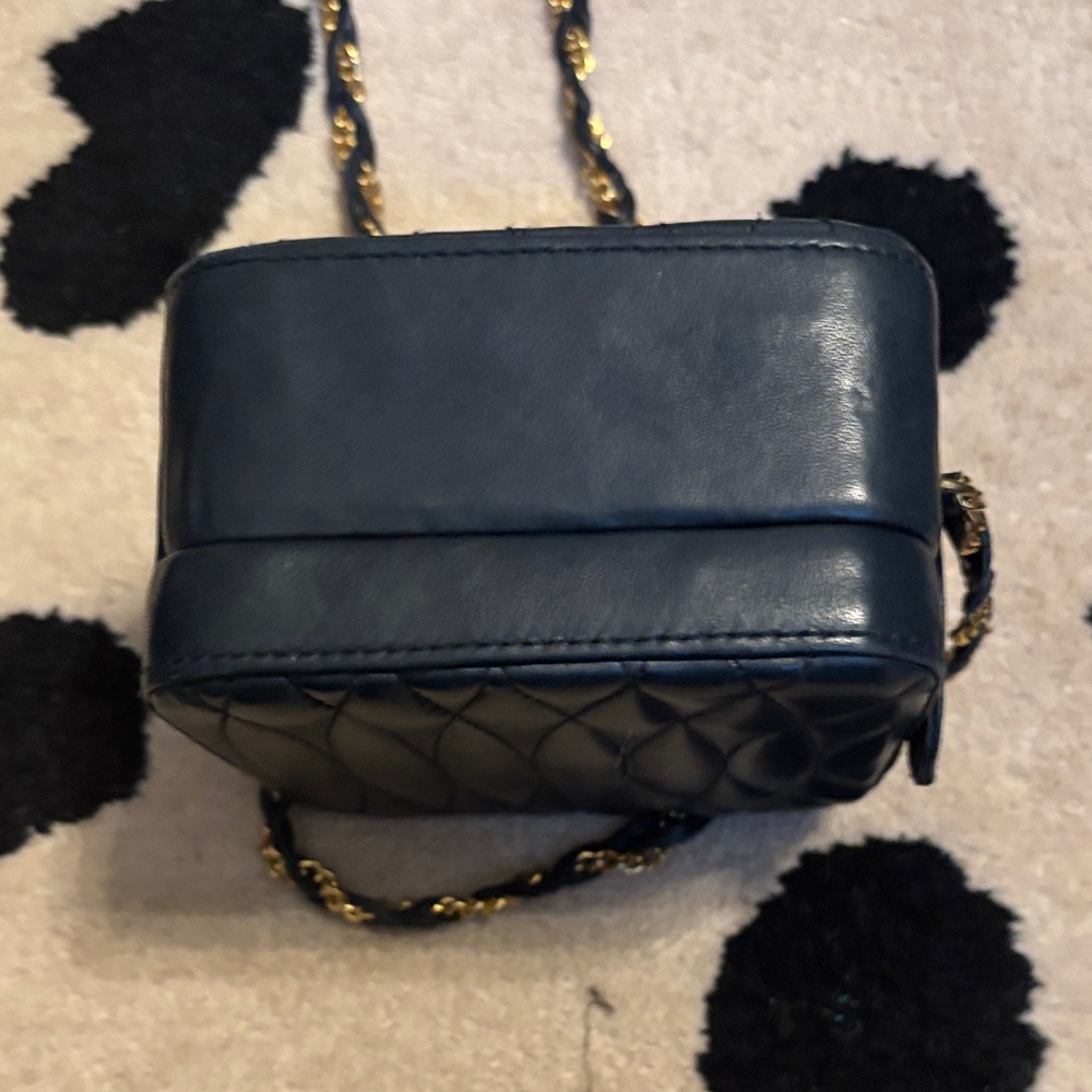 Vintage Navy Giorgio Beverly Hills Quilted Crossbody Bag - Picture 7 of 9